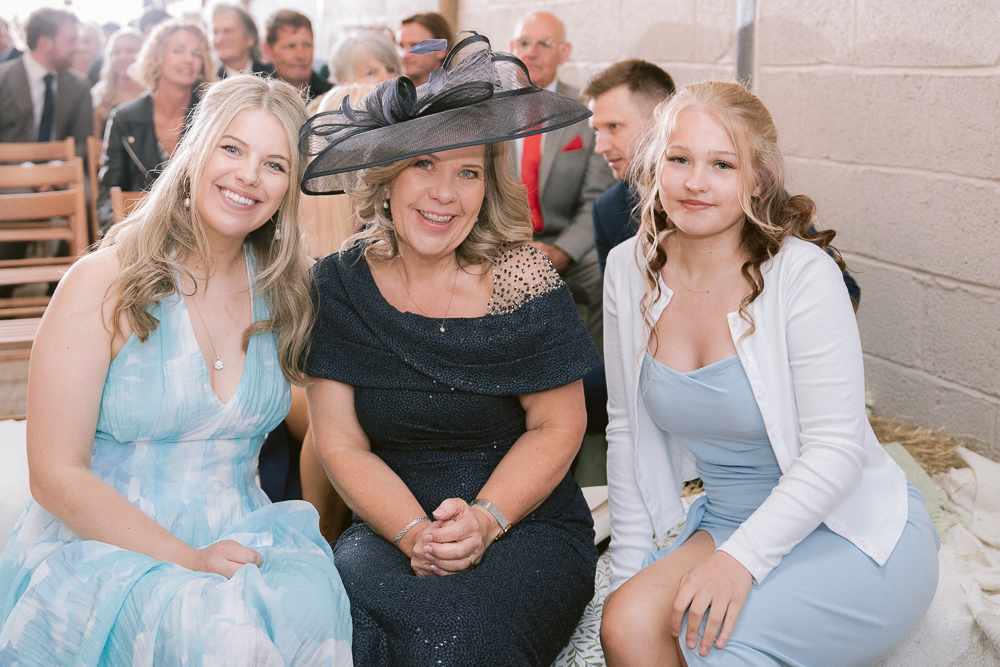 hr-humber-barn-wedding-4 hr-humber-barn-wedding-4